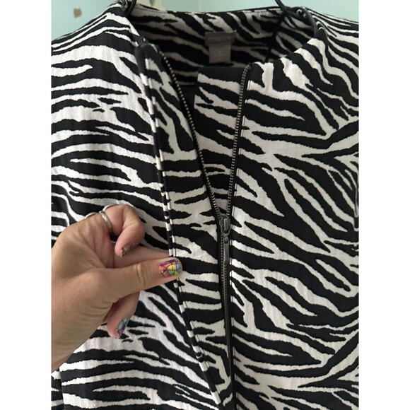 Chicos  Women's White Black Bi-Color Zebra Animal Print Blazer Jacket  Sz 0 S - Picture 8 of 8